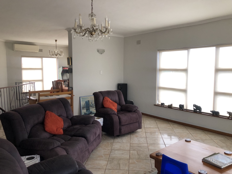 5 Bedroom Property for Sale in Strand North Western Cape